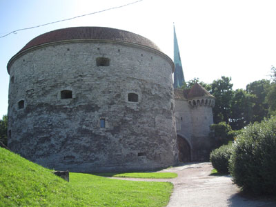 Entrada al casco antiguo de Tallinn