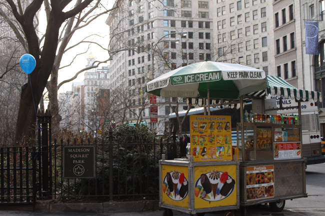 El carrito de los helados en Madison Square Park
