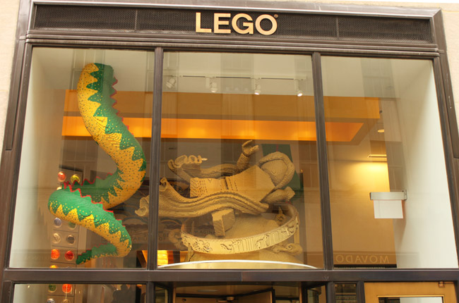 Escaparate de la tienda de Lego